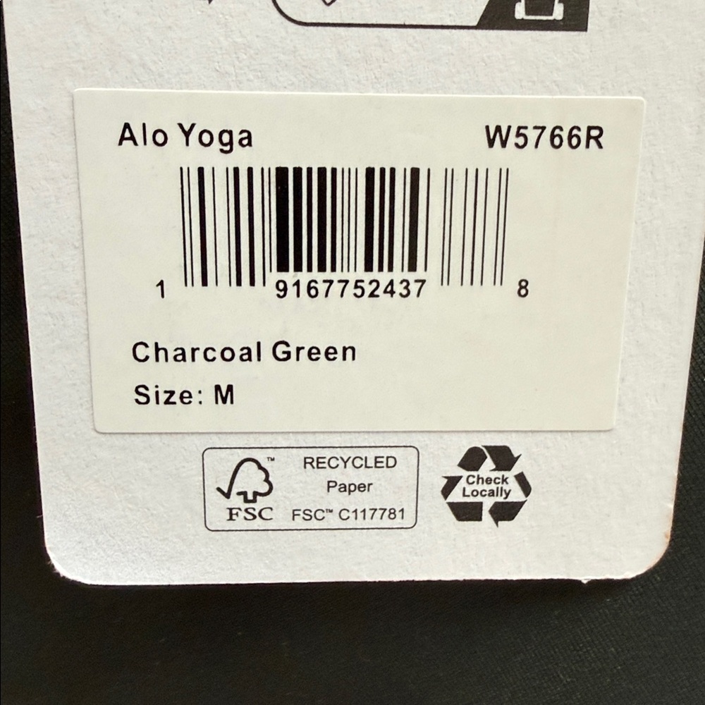 Alo Yoga Charcoal Green Airlift 7/8 Leggings - Size Medium NWT - Picture 4 of 5